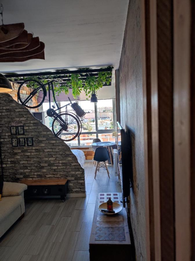 Saltillo Alto Gray Studio. Vistas Al Mar Y Piscina Torremolinos Dış mekan fotoğraf